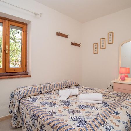 Quadrilocale Vico Trento Appartement San Teodoro  Buitenkant foto